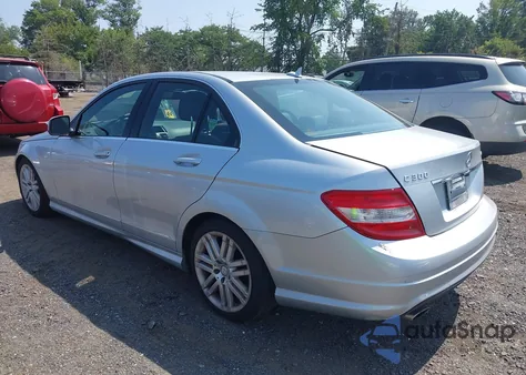 2009 Mercedes-Benz C 300 Luxury 4Matic/Sport 4Matic from USA, damaged, VIN WDDGF81X29R047665
